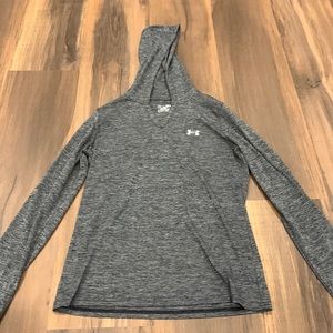 UnderArmor hooded sweatshirt